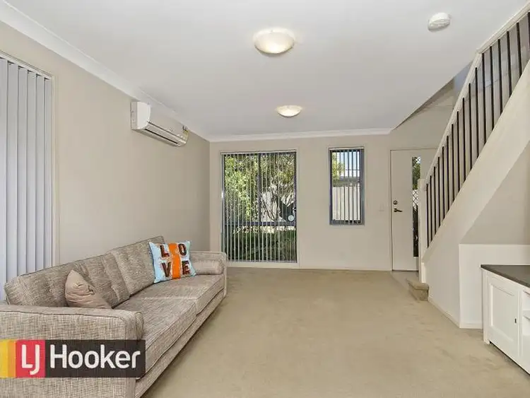 Second view of Homely semi-detached listing, 5 Sunset Way, Acacia Gardens NSW 2763