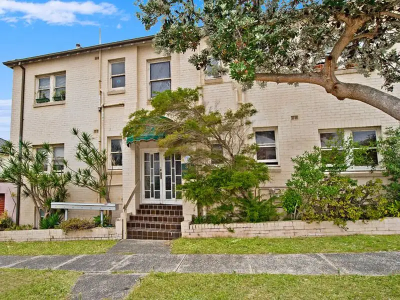 Main view of Homely unit listing, 1/33 Oakley Road, North Bondi NSW 2026