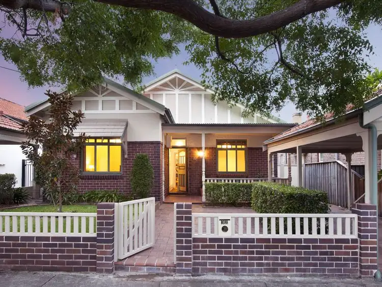 32 Tait Street, Russell Lea NSW 2448