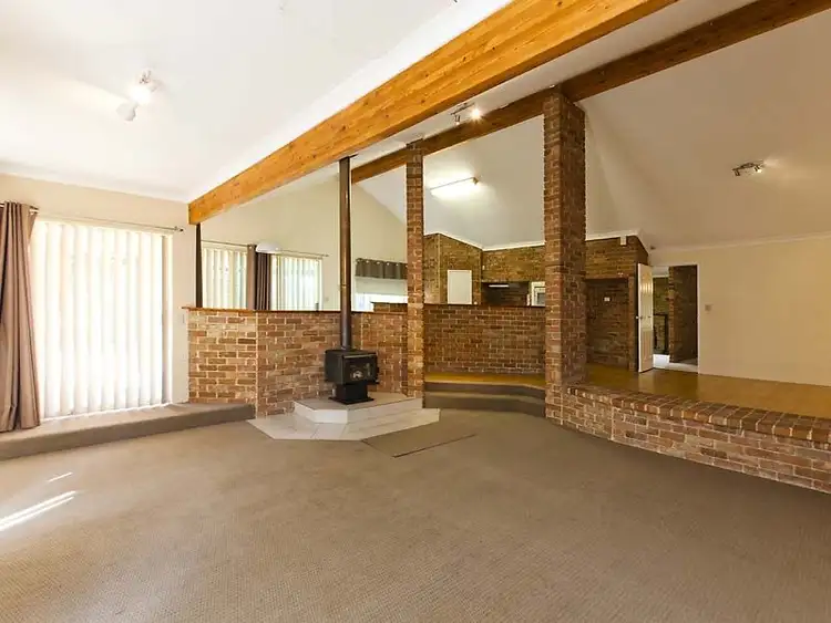 Second view of Homely house listing, 10 Alaric Court, Parkwood WA 6147