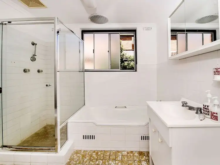 Fifth view of Homely apartment listing, 4/23 The Avenue, Rose Bay NSW 2029