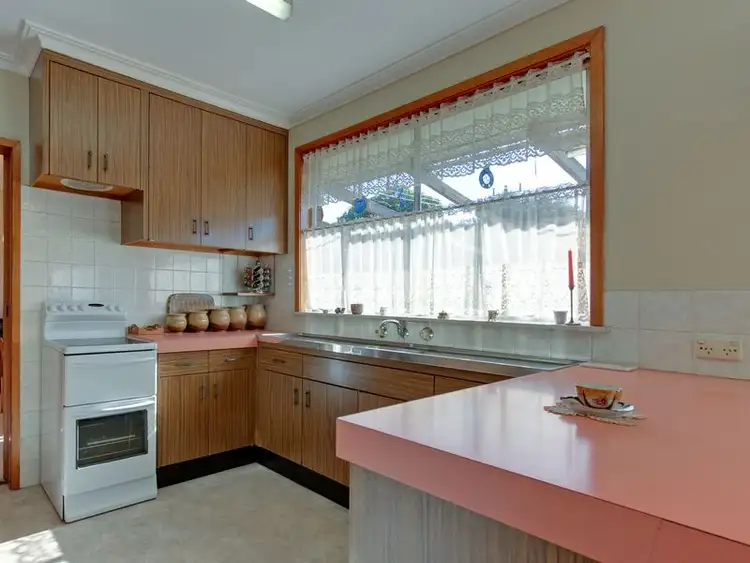 Fifth view of Homely house listing, 31 Hutchison Street, Sale VIC 3850