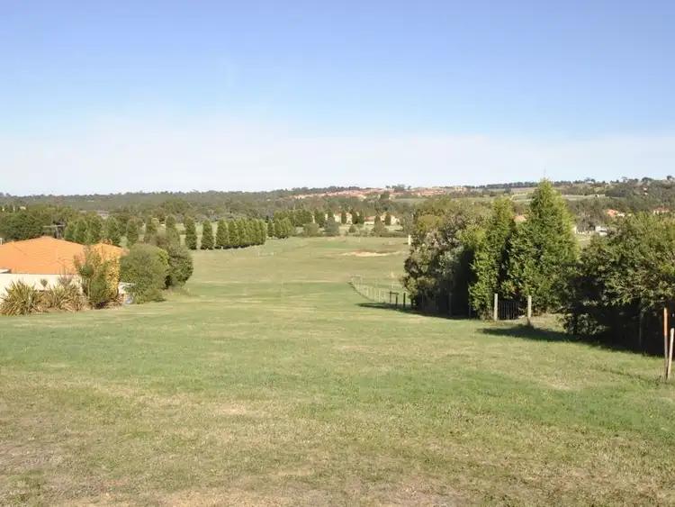 73 Valley Drive, Hidden Valley VIC 3756