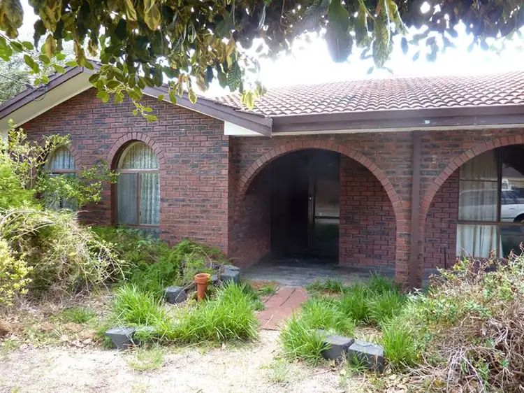 45 Mahonia Way, Forrestfield WA 6058
