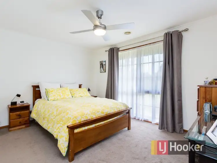 Sixth view of Homely house listing, 5 Daniher Close, Berwick VIC 3806