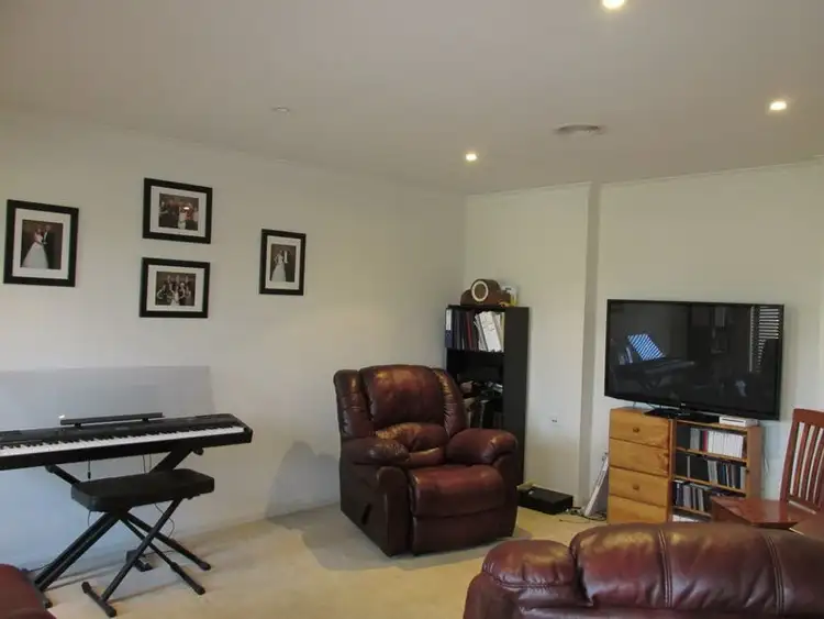Fifth view of Homely house listing, 4 Georgia Court, Bairnsdale VIC 3875