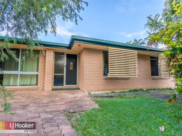22 Macquaire Drive, Petrie QLD 4502