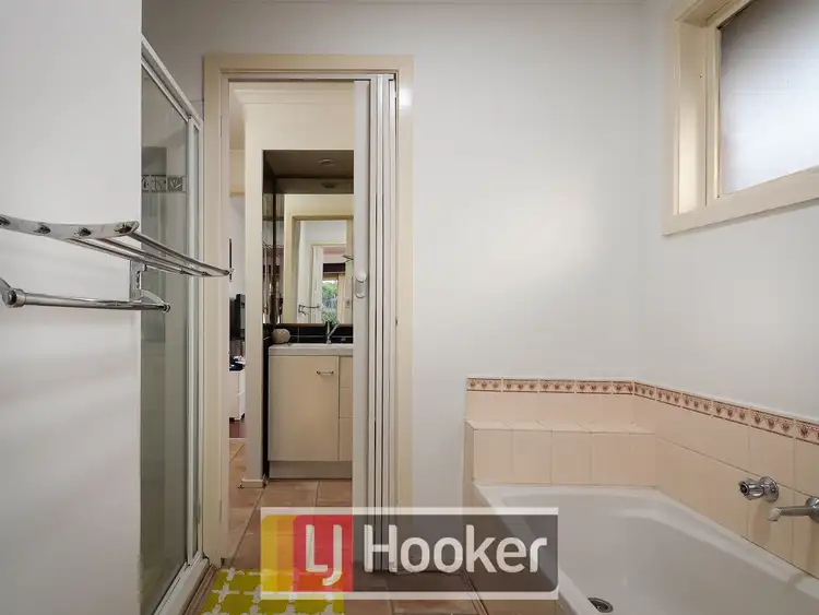 Sixth view of Homely house listing, 2 Weeden Crescent, Hallam VIC 3803
