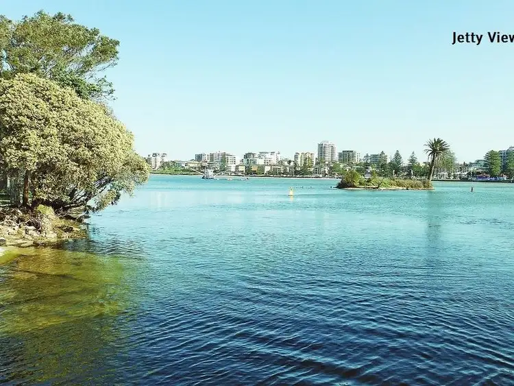 4 Brogden Road, The Entrance North NSW 2261