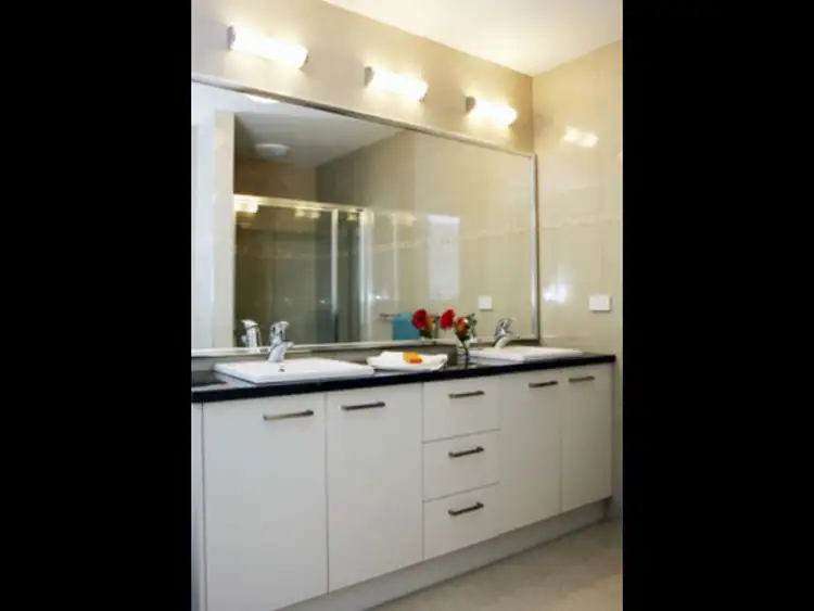 Third view of Homely apartment listing, 6/247 Esplanade, Lakes Entrance VIC 3909