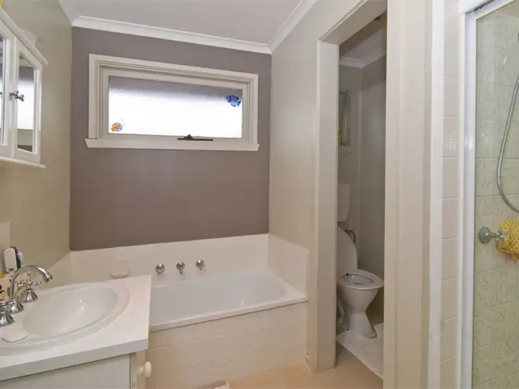 Fifth view of Homely unit listing, 3/25-27 Henderson Road, Keysborough VIC 3173