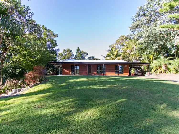17 J Pitchers Road, Sarina QLD 4737
