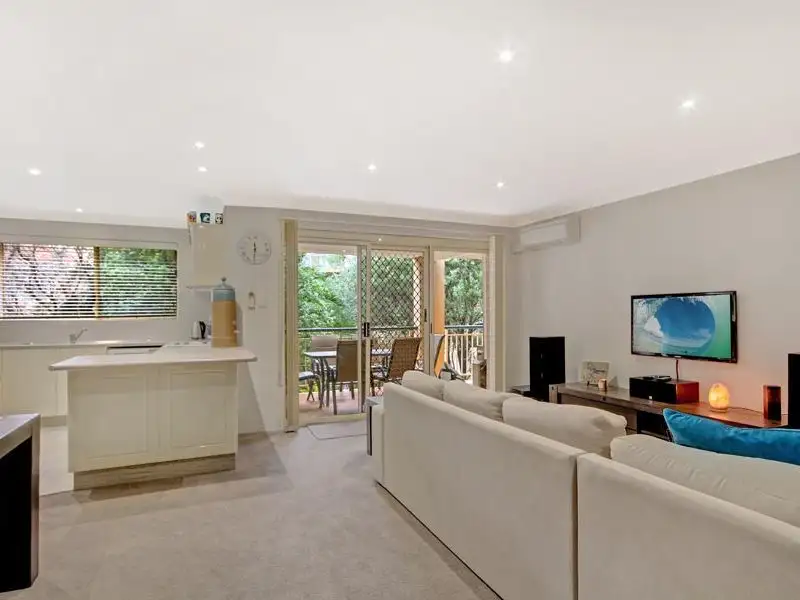 Main view of Homely unit listing, 10/50-56 Talara Rd, Gymea NSW 2227