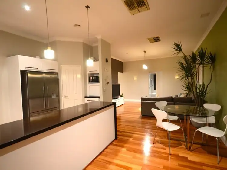 15 Haddon Way, Canning Vale WA 6155