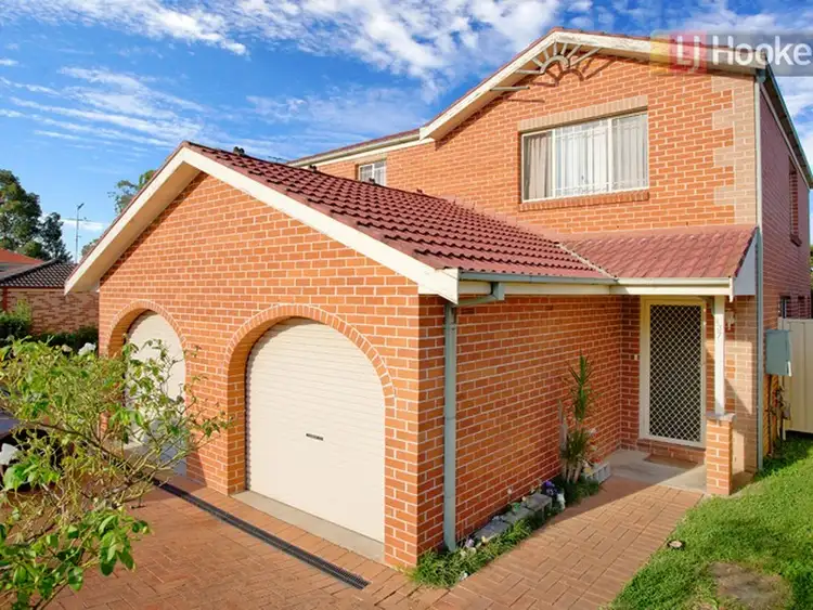 2/37 Yantara Crescent, Woodcroft NSW 2767