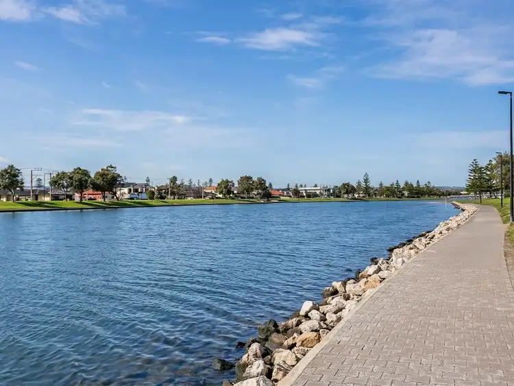 Fourth view of Homely unit listing, 2/34 Patawalonga Frontage, Glenelg North SA 5045