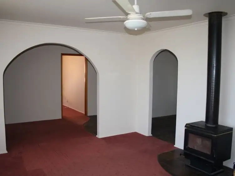 Third view of Homely house listing, 4 Vivian Court, Bairnsdale VIC 3875