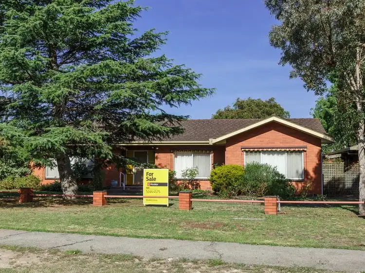 54 McFarlane Street, Stratford VIC 3862