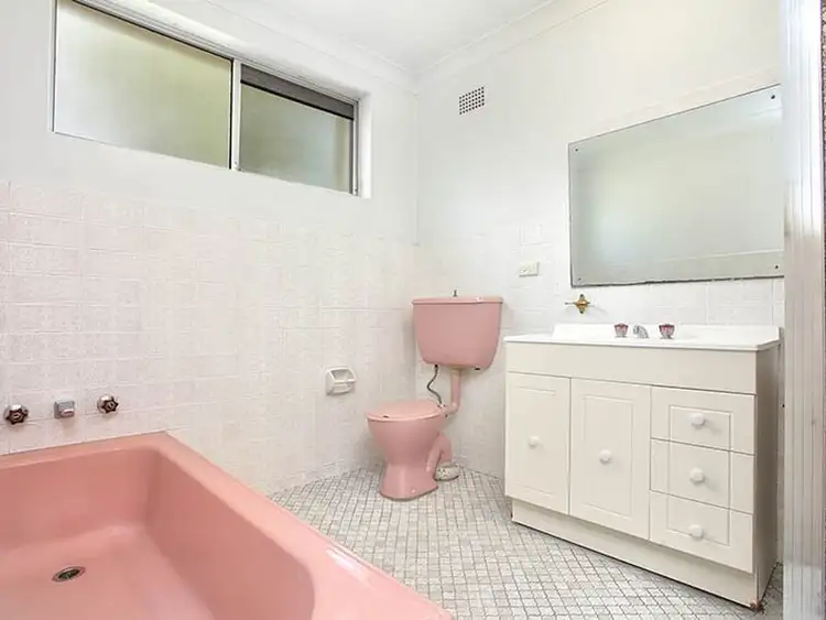 Sixth view of Homely house listing, 16 Raeburn Avenue, Castlecrag NSW 2068