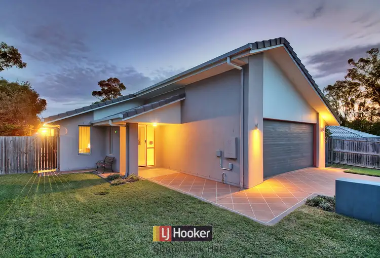 8 Sumayyah Place, Calamvale QLD 4116