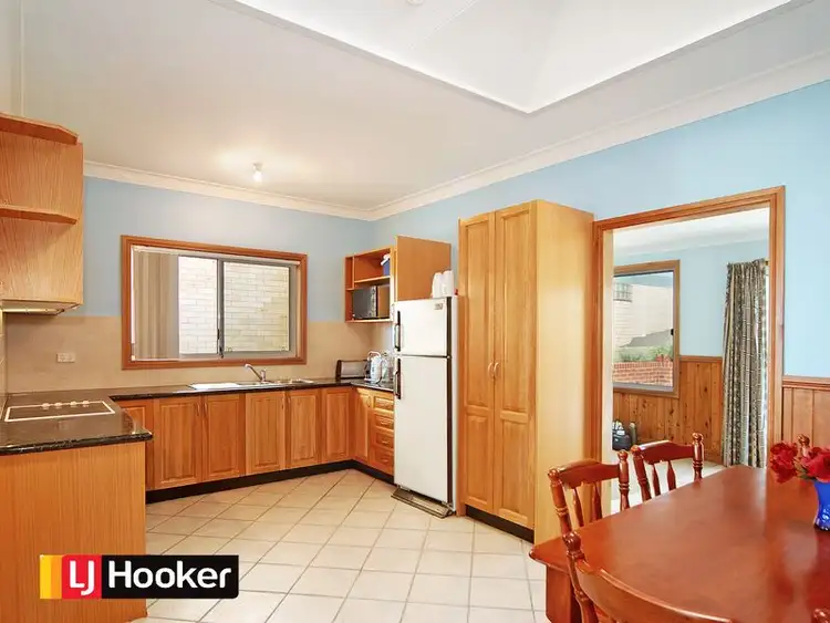 Third view of Homely house listing, 278 Northcliffe Drive, Lake Heights NSW 2502