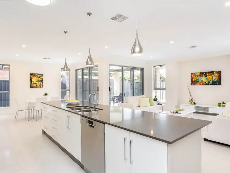 Fifth view of Homely house listing, 2 Sunset Crescent, Grange SA 5022