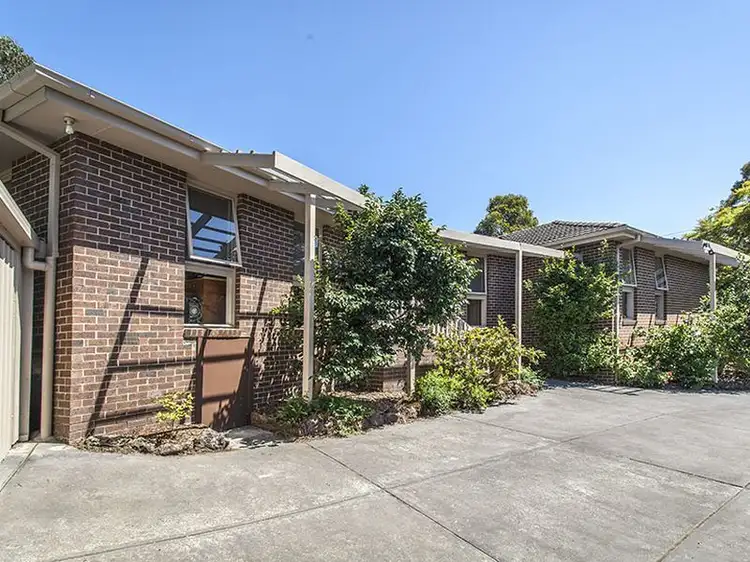 6 Arkarra Court, Mooroolbark VIC 3138
