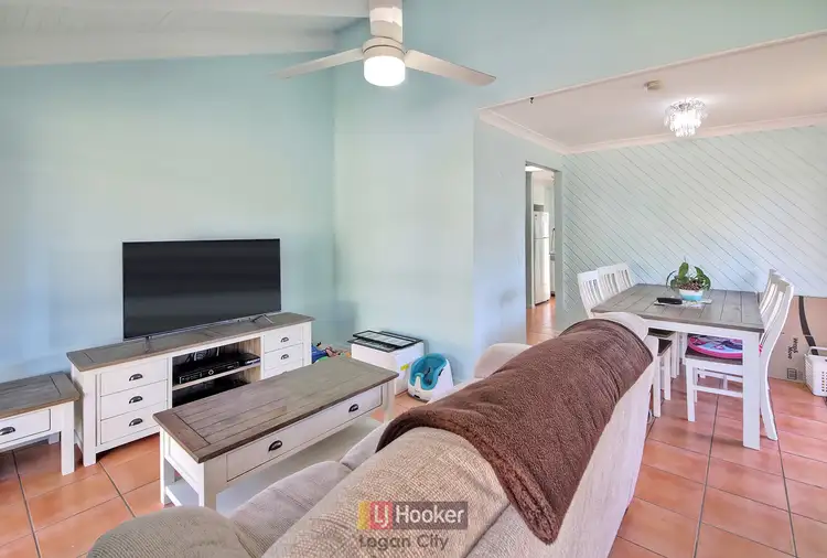 Main view of Homely unit listing, 1/18 Defiance Road, Logan Central QLD 4114