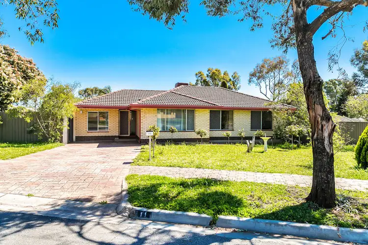 11 Malbanda Avenue, Para Vista SA 5093