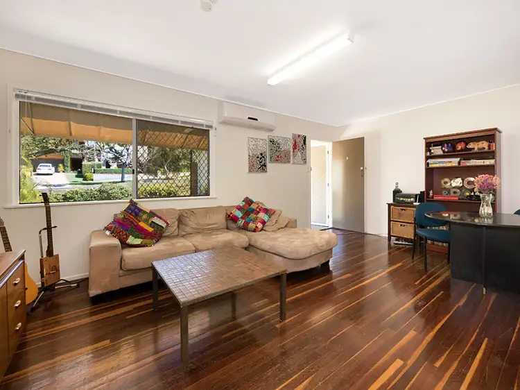 Main view of Homely unit listing, 3/16 Darvall Street, Taringa QLD 4068