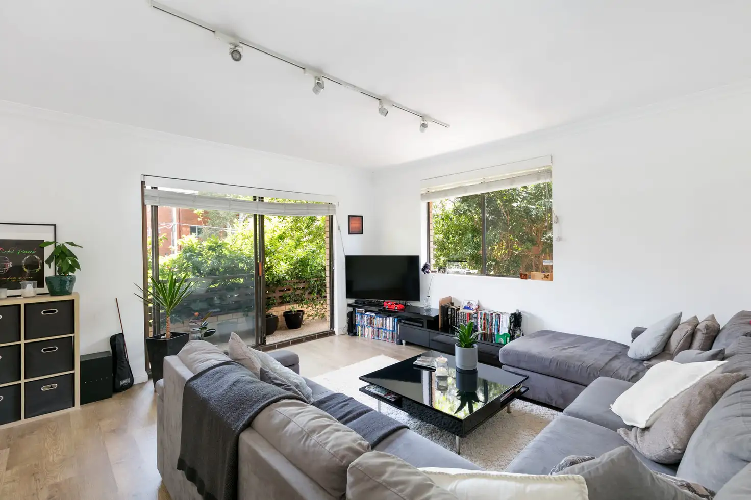 Main view of Homely apartment listing, 2/31 Westminster Avenue, Dee Why NSW 2099