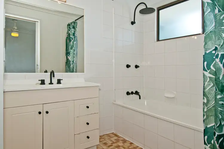 Sixth view of Homely unit listing, 1/4 Efymia Court, Daisy Hill QLD 4127