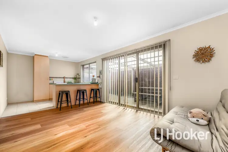 Fifth view of Homely house listing, 2 Howqua Place, Cranbourne VIC 3977
