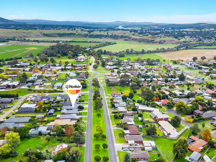 Second view of Homely house listing, 52 Bredt Street, Bairnsdale VIC 3875