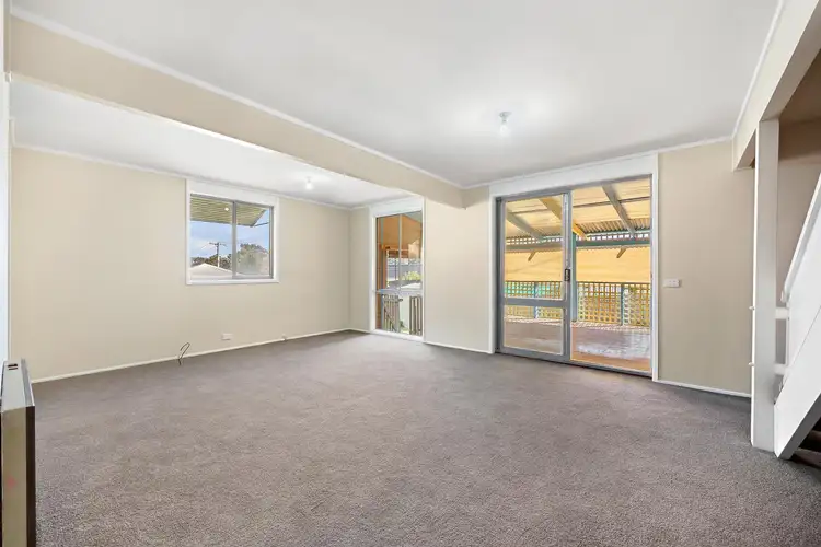 Fourth view of Homely semi-detached listing, 10 Hanna Street, Wanniassa ACT 2903