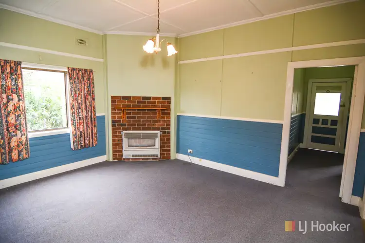 Sixth view of Homely house listing, 8 Read Avenue, Lithgow NSW 2790