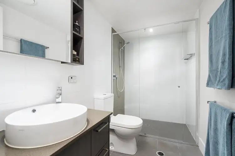 Sixth view of Homely apartment listing, 2/64 Barton Road, Hawthorne QLD 4171