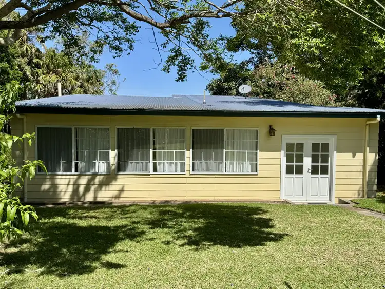 15 Kent Gardens, Soldiers Point NSW 2317