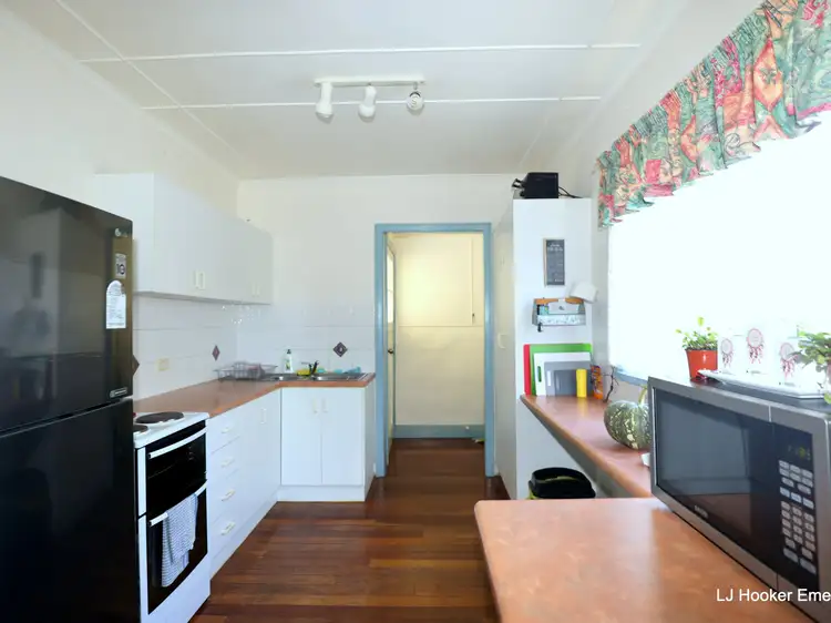 Sixth view of Homely house listing, 7 Edwards Place, Emerald QLD 4720