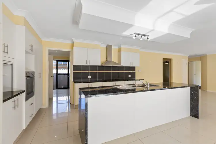 Sixth view of Homely house listing, 2 Maria Court, Wellington Point QLD 4160