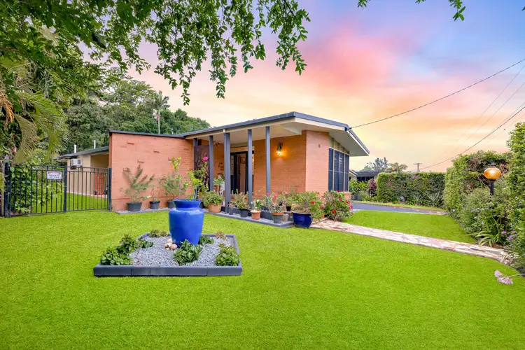 52 Nolan Street, Whitfield QLD 4870