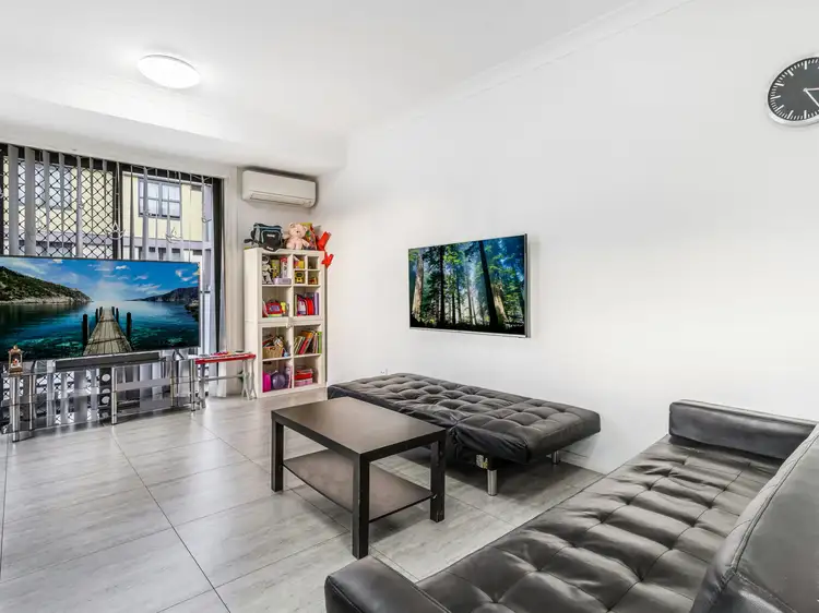 Third view of Homely apartment listing, Apartment 12/80-82 Aurelia Street, Toongabbie NSW 2146