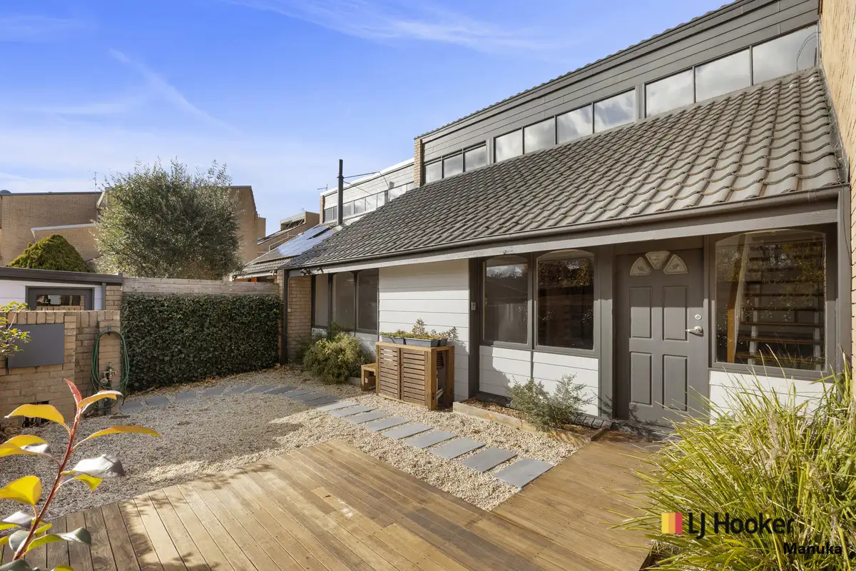 Main view of Homely townhouse listing, 17 Boothby Place, Garran ACT 2605