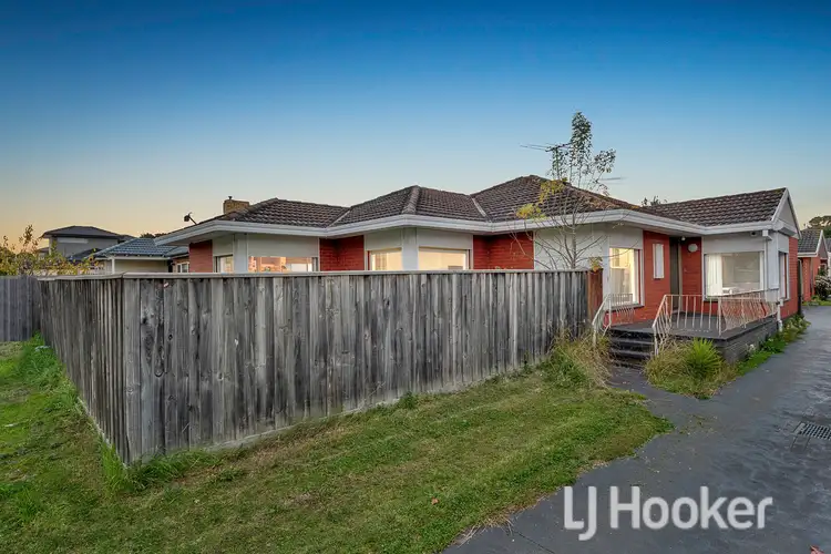 Main view of Homely unit listing, 1/25 Bride Avenue, Hampton Park VIC 3976