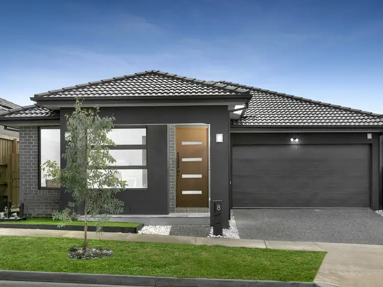 8 Mawson Street, Mickleham VIC 3064