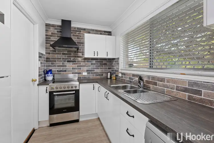 Fourth view of Homely unit listing, 2/91 Wynyard Street, Cleveland QLD 4163
