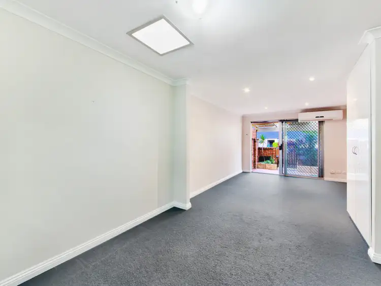 Fourth view of Homely villa listing, 6/121 Hayes Avenue, Yokine WA 6060