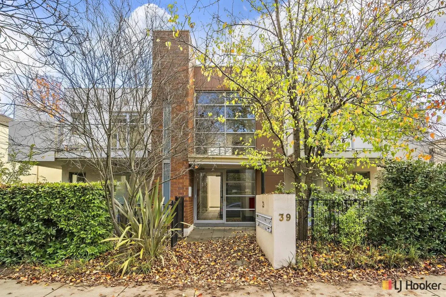 Main view of Homely townhouse listing, 6/39 Moore Street, Turner ACT 2612
