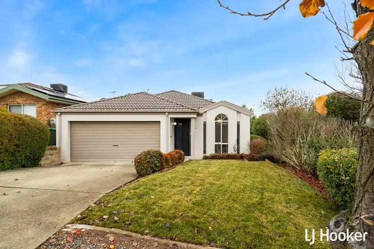 104 Hugh Mckay Crescent, Dunlop ACT 2615