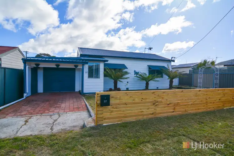 37 Outer Crescent, Lithgow NSW 2790